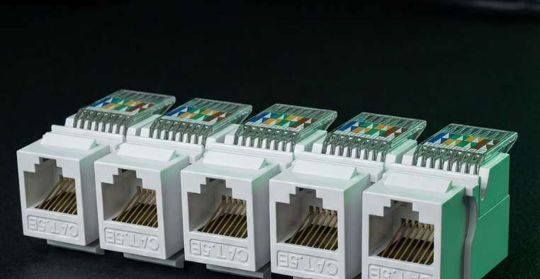 TT56 — Cat6 Gigabit Şəbəkə Modulu (5 ədədlik dəst)