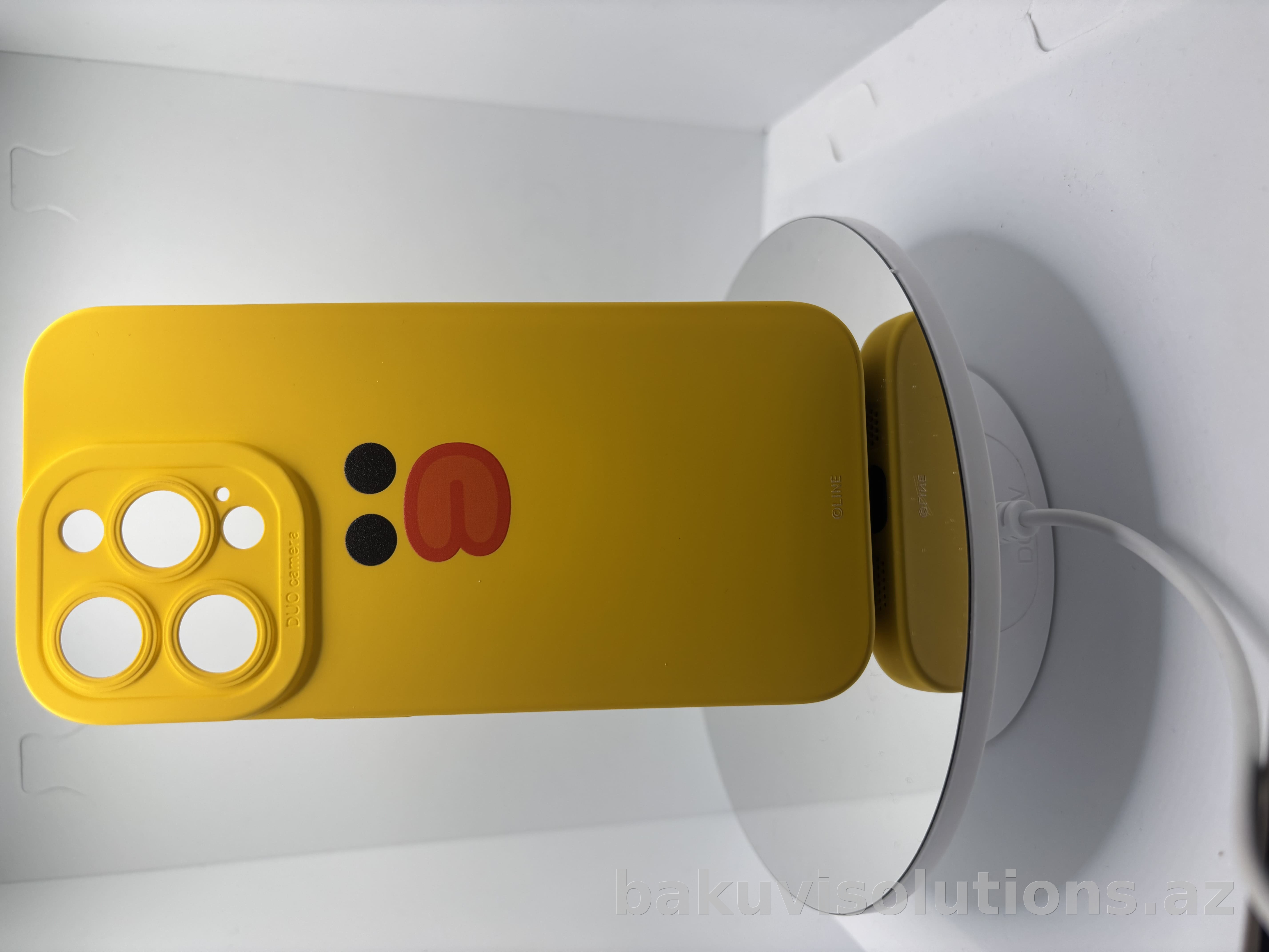 Kobura Iphone 15 Pro  Yellow duck